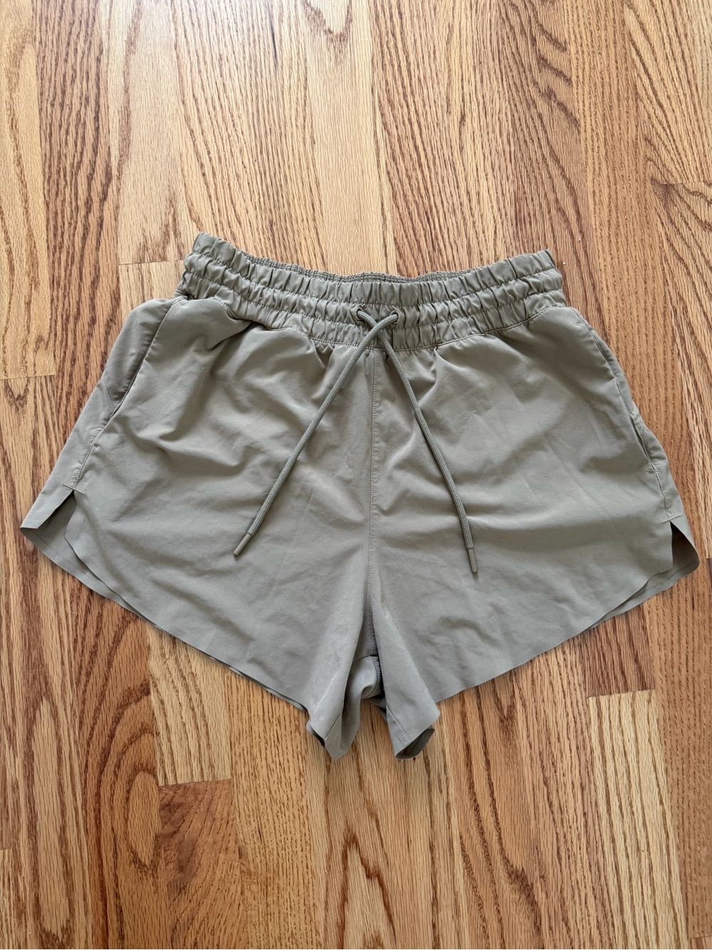 Athleta Olive-Taupe Elastic Waist Athletic Shorts